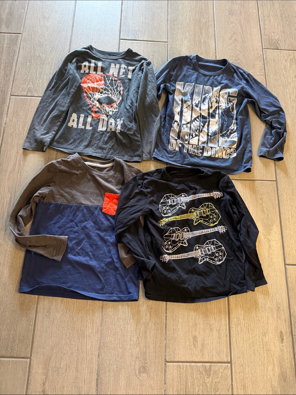 Bundle of boys Long-Sleeve tees